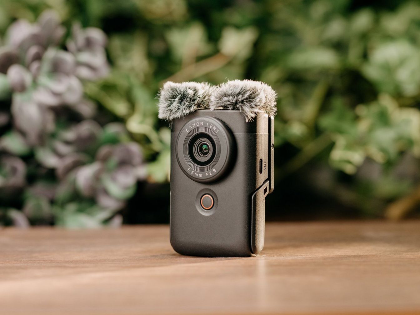 Canon Camera PowerShot V10 DIGIC-X Processor - with Free 64GB SD Card