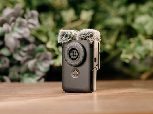 Canon Camera PowerShot V10 DIGIC-X Processor - with Free 64GB SD Card